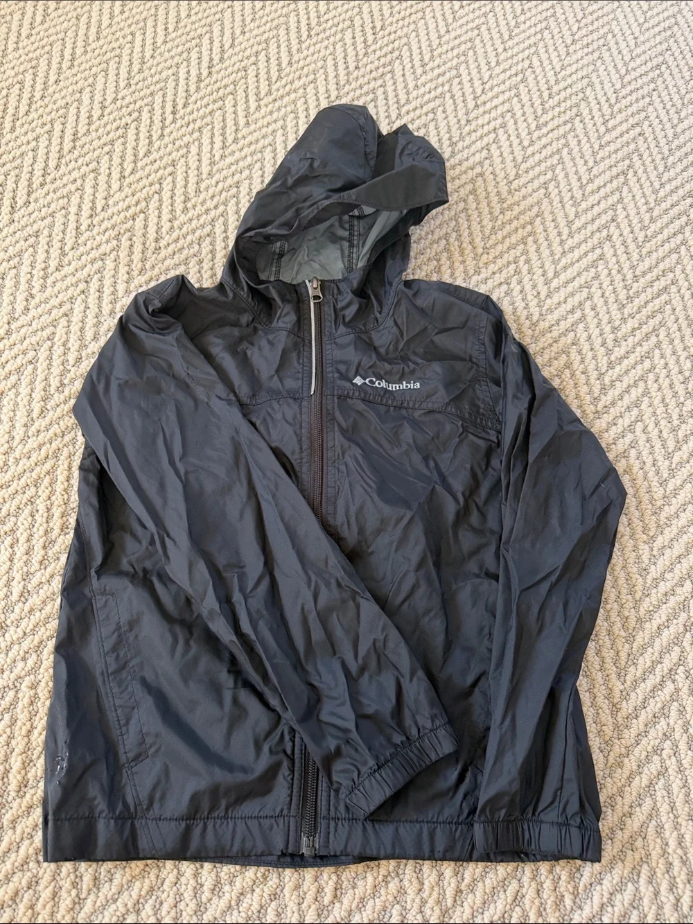 Columbia Kids Black Packable Hooded Windbreaker Jacket